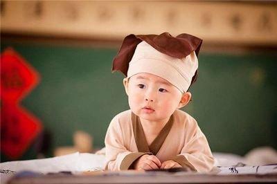 2025年孩子起名的简单方式介绍:看属什么 2025年孩子起名的简单方式介绍:看属什么