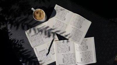 2025年属猪人和谁犯太岁 如何化解