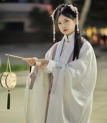 2025年农历二月初九结婚好吗 订婚好不好