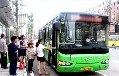 做梦梦见坐公交车,公交车上只有我一个人