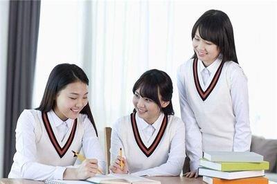 做梦梦见学生愉快地听课或游戏是什么意思