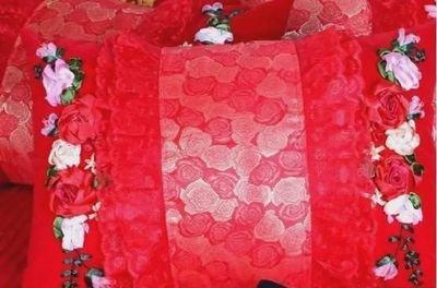 什么物品不能放在枕头下 卧室风水为你来解答