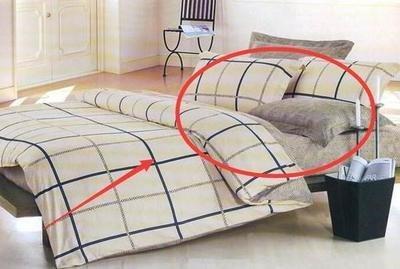 什么物品不能放在枕头下 卧室风水为你来解答