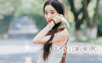 从面相上分析嘴唇厚的女人有福还是没福呢 从面相上分析嘴唇厚的女人有福还是没福呢