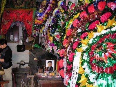 2025年农历三月二十四能出殡吗 日子咋样 2025年农历三月二十四能出殡吗 日子咋样