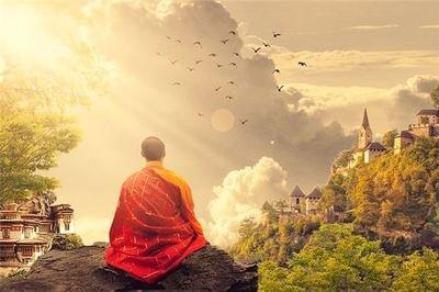 做梦梦见神的手里握着三股叉是什么意思