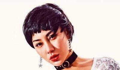 十二星座男对待暗恋的人和朋友的区别