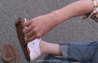 做梦梦见踩到屎 踩到大便是什么意思