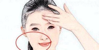双下巴的人面相分析如何  女人拥有双下巴好不好