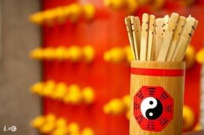女人八字过硬的表现有哪些 八字过硬的女人命好不好