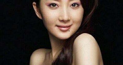 女人嘴唇有痣图解 女人嘴唇有痣会影响运势吗