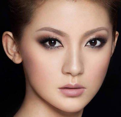 女人圆下巴图片面相解析  下巴圆的女人面相怎样