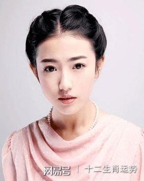女人异性缘爆棚的痣 最迷人女人的痣相
