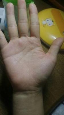 女生手纹很乱有什么寓意 女人手纹乱说明哪些问题