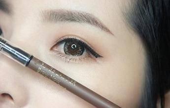 哪些面相必定有偏财运 命中注定有财