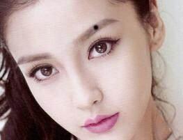 女人眉毛中间有痣好吗 女人眉间长痣说明了什么