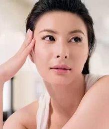 善良女人的面相特征 心善的女人面相都年轻