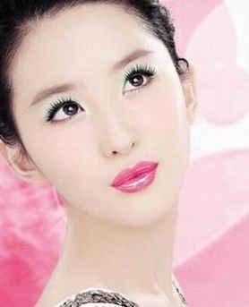 嘴巴大的女人的命运好不好 大嘴巴女人一生运势分析