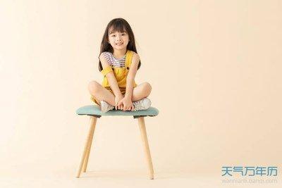 姓郑的女孩名字大全 姓郑的女孩怎么起名