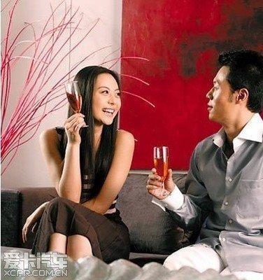 婚后很幸福的女人面相盘点 温柔体贴得老公喜欢