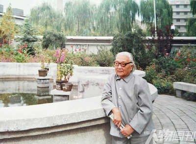 属狗七月份出生的命运好吗是不是苦命之人