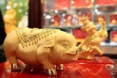 属猪的人在2025年几月中财运出色