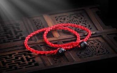 属蛇的佩戴什么最好 教你怎么选择合适的饰品