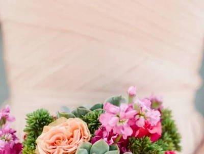属鸡人2025年二月结婚订婚好不好 哪个月结婚好