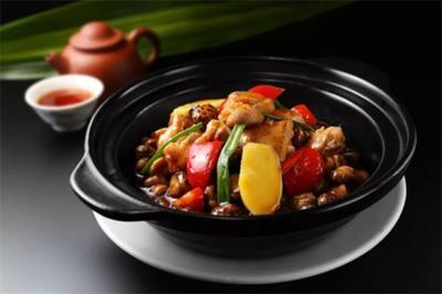 属鸡和属鼠的合不合财 属鸡人最配什么生肖