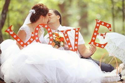 怎么看自己的夫妻星 八字如何看夫妻星