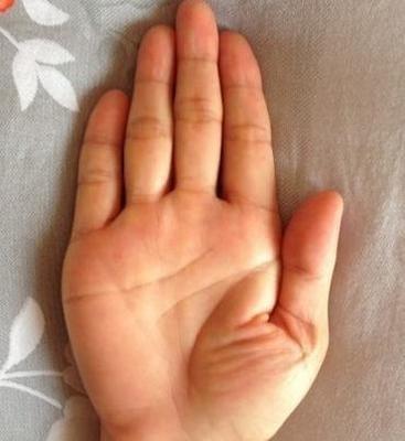 手掌有这3个特征的人一生不缺钱用天生富贵命