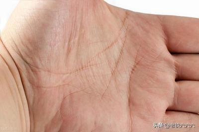 手相分析男性断掌纹解读 男人断掌是什么意思
