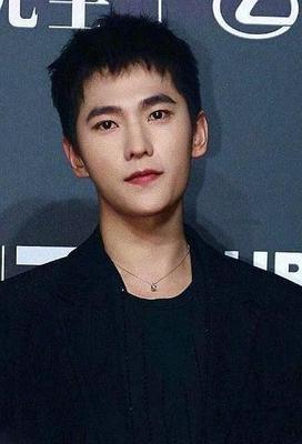 头很长额头高的男生是什么面相 男的额头高是什么意思