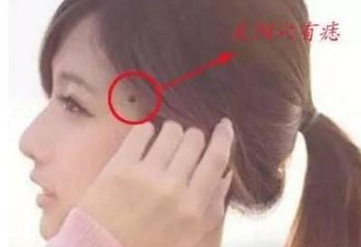 桃花多的女人面相是什么样的 异性缘超级好