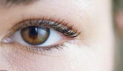 桃花眼的面相解析 长有桃花眼的人运势如何
