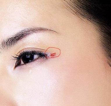 有鱼尾纹女人面相的命好不好 女人长鱼尾纹是什么意思