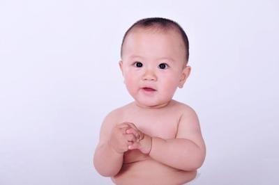 2025年出生的吴姓孩子在起名时需要注意什么