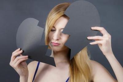 有手段的女人面相赶紧远离 做事狠毒让人害怕