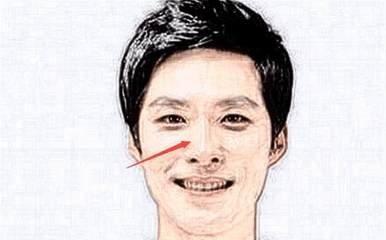 没有鼻梁鼻子塌的人是什么体验 没有鼻梁的人命运如何