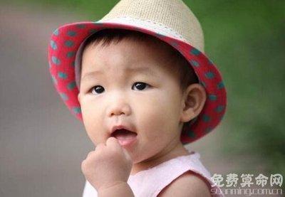 男人眼睛凹陷面相预示什么 看眼睛凹陷男人的命运