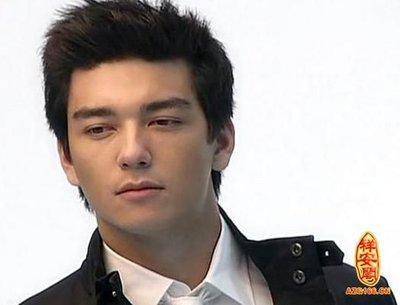 男生鼻梁很低怎么办 鼻梁很低的男人面相好吗