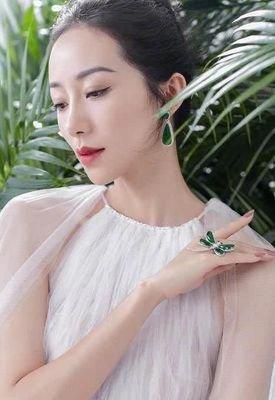 男蛇年和什么生肖最配对 属鸡男喜欢什么类型的女人