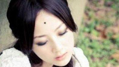 痣相看女人脖子左后面有黑痣代表什么