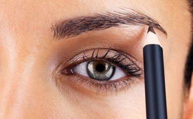 眼睛细长的女人面相 细长眼睛的女人好不好 眼睛细长的女人面相 细长眼睛的女人好不好