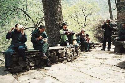 知天命是多少岁50岁的人在2025年的财运
