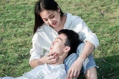 相互吸引的星座组合 两人遇到就会在一起