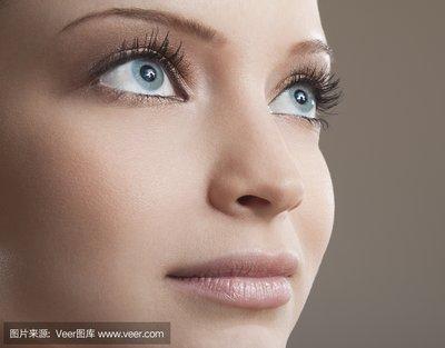眉毛少的女人命运怎样 女人眉毛少说明了什么