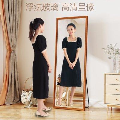 穿衣镜子放在什么位置好(穿衣镜子可以放在客厅吗)