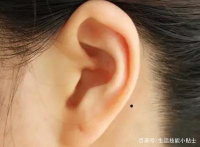 耳朵后面长痣好不好 耳后长痣有哪些影响