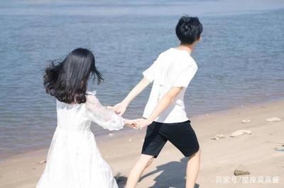 跟水瓶座谈恋爱的感觉 和水瓶座谈恋爱会甜蜜吗